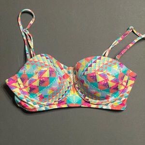Bar III Colorful Aztec Print Bikini Top Size Medium